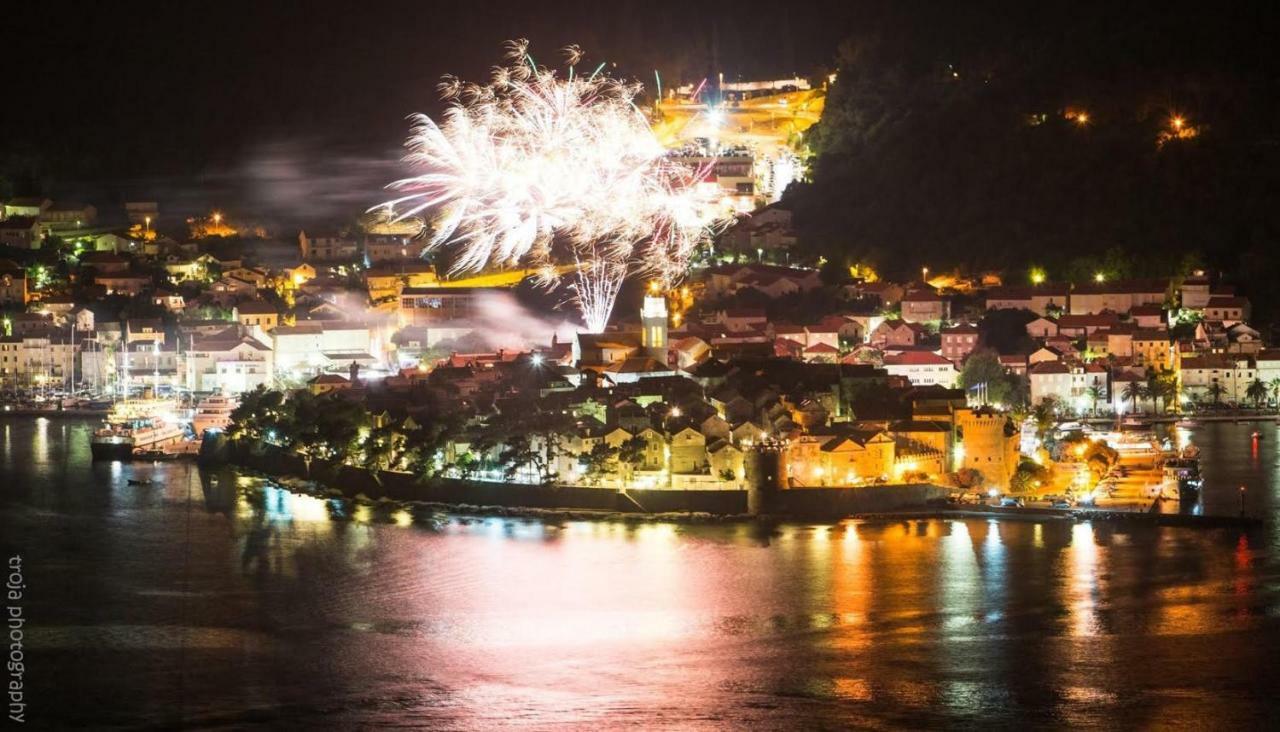 Mita Appartamento Korčula Esterno foto