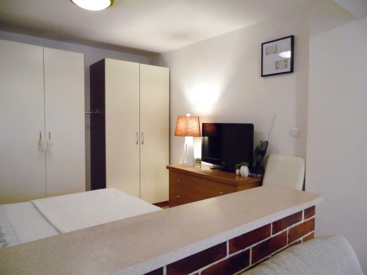 Mita Appartamento Korčula Esterno foto